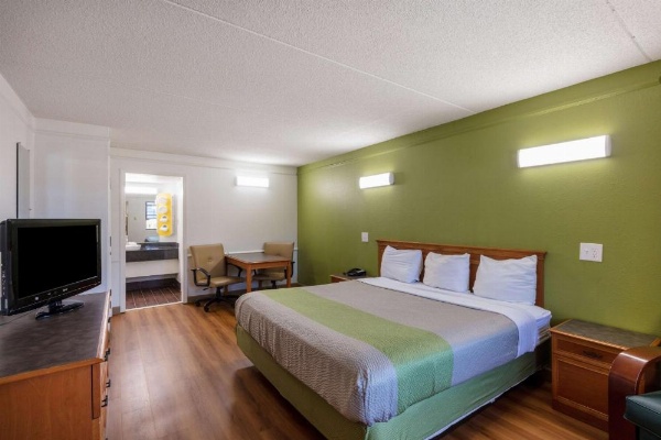 Motel 6-Knoxville, TN image 13