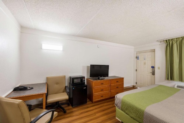 Motel 6-Knoxville, TN image 14