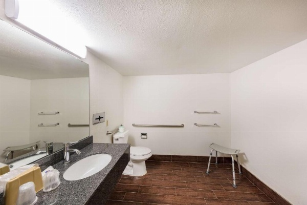 Motel 6-Knoxville, TN image 23