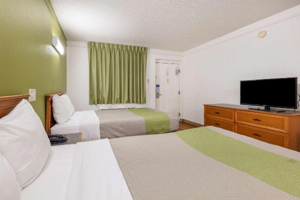 Motel 6-Knoxville, TN image 7